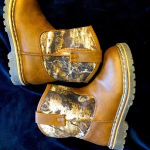 Boy’s Boots